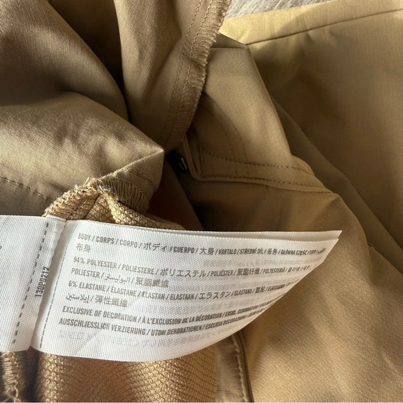 Abercrombie & Fitch The Traveler Khaki Skinny Taper Stretch Pants - Picture 13 of 15